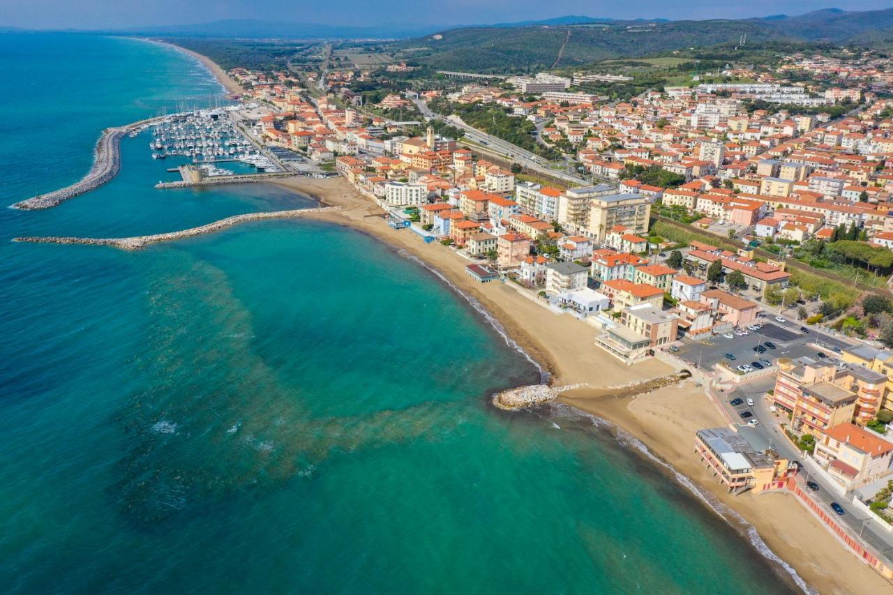 Casa Myconis 68Mq A Due Passi Dal Mare Di San Vincenzo Apartment Luaran gambar